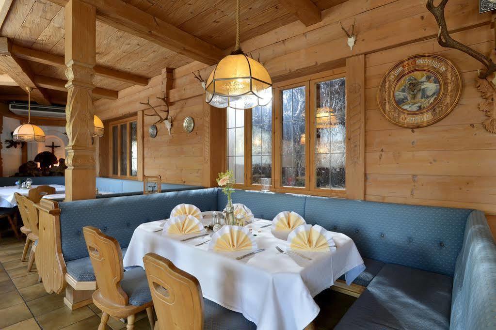 Hotel Restaurant Gradlwirt Niederndorf  ภายนอก รูปภาพ