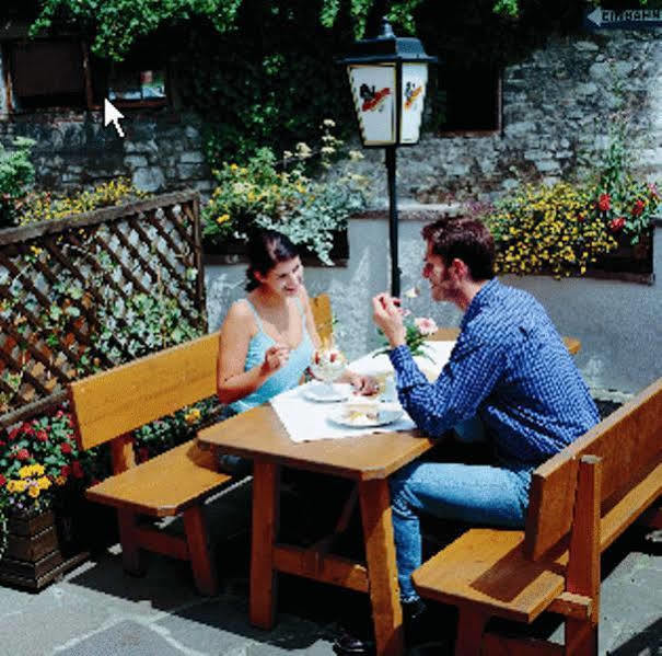 Hotel Restaurant Gradlwirt Niederndorf  ภายนอก รูปภาพ