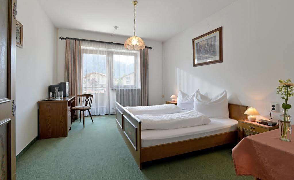 Hotel Restaurant Gradlwirt Niederndorf  ภายนอก รูปภาพ