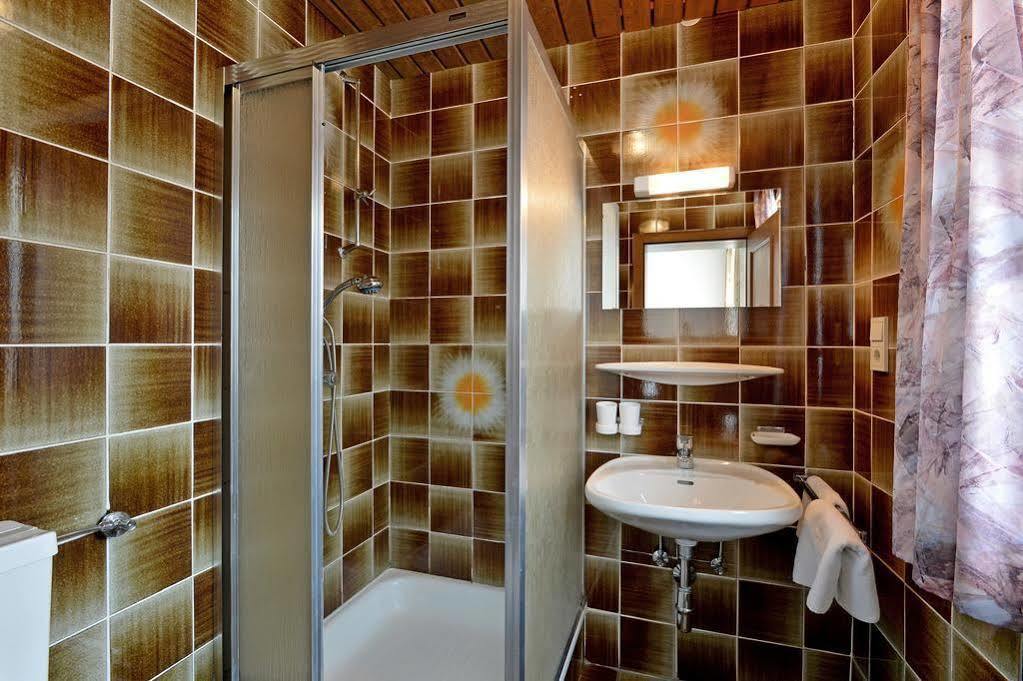 Hotel Restaurant Gradlwirt Niederndorf  ภายนอก รูปภาพ