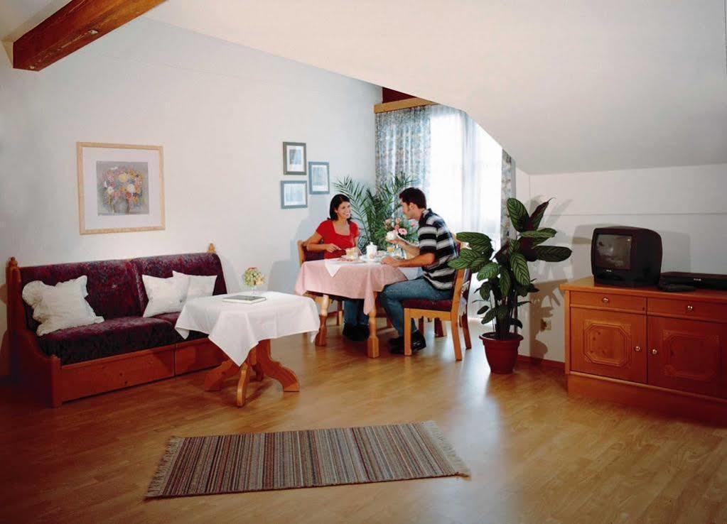 Hotel Restaurant Gradlwirt Niederndorf  ภายนอก รูปภาพ