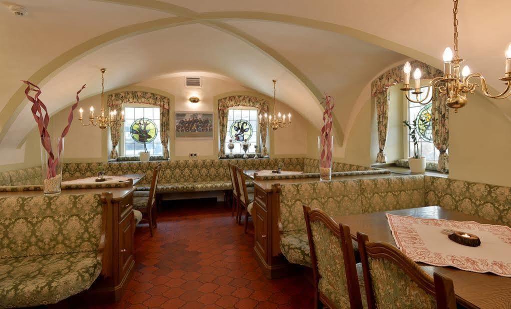 Hotel Restaurant Gradlwirt Niederndorf  ภายนอก รูปภาพ