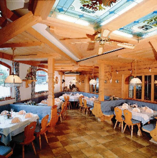 Hotel Restaurant Gradlwirt Niederndorf  ภายนอก รูปภาพ