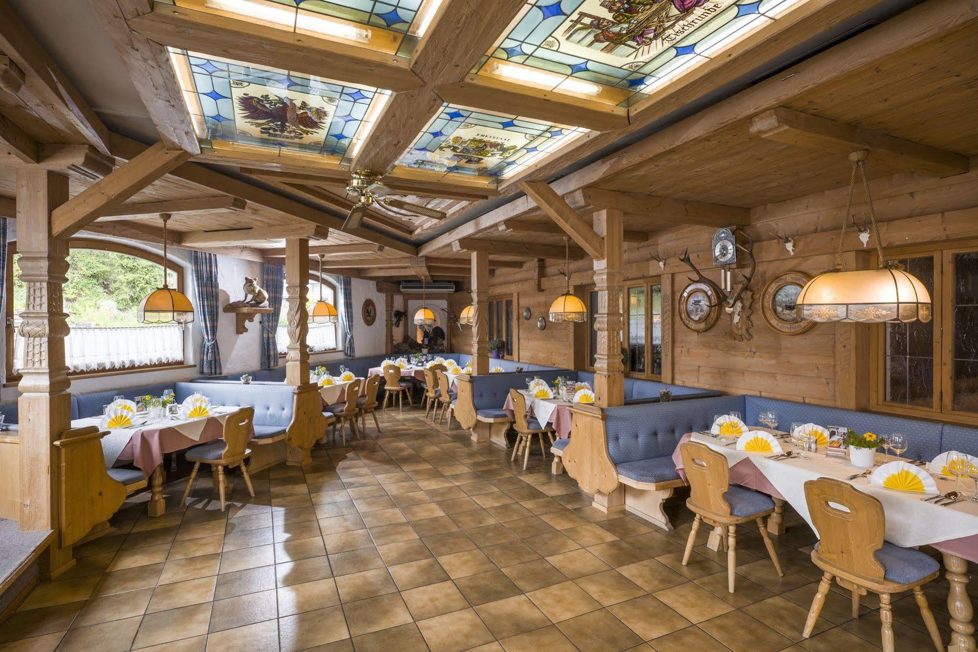 Hotel Restaurant Gradlwirt Niederndorf  ภายนอก รูปภาพ