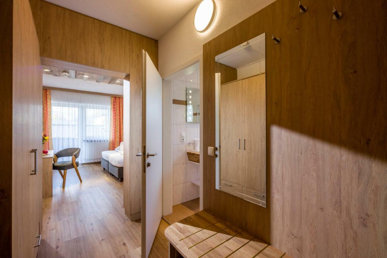 Hotel Restaurant Gradlwirt Niederndorf  ภายนอก รูปภาพ