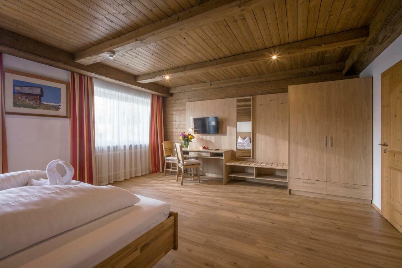 Hotel Restaurant Gradlwirt Niederndorf  ภายนอก รูปภาพ